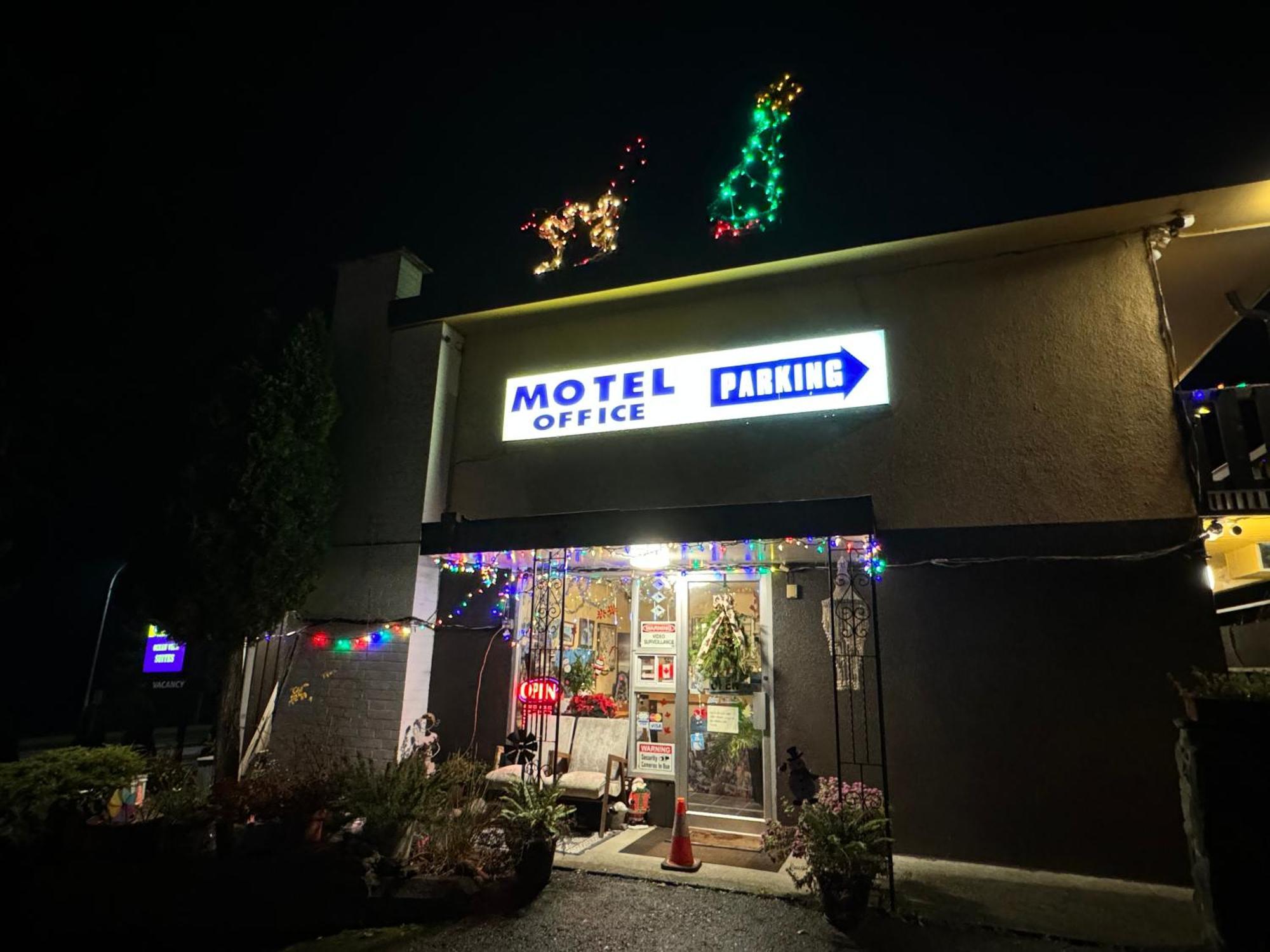 Holiday House Motel เลดีสมิธ ภายนอก รูปภาพ