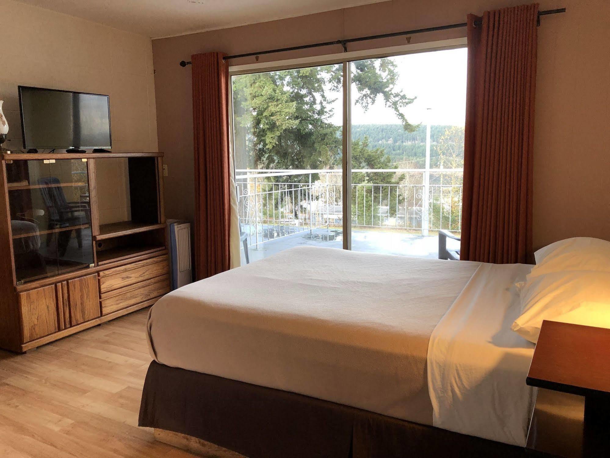 Holiday House Motel เลดีสมิธ ภายนอก รูปภาพ